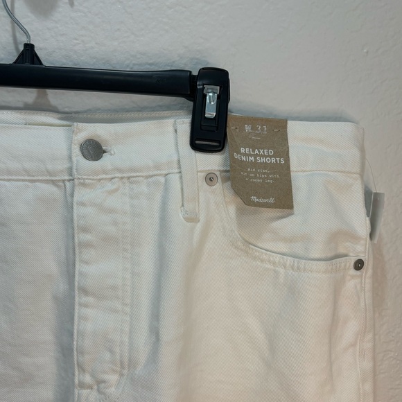 NWT- Madewell Relaxed White Denim Cut off Shorts - Picture 3 of 5